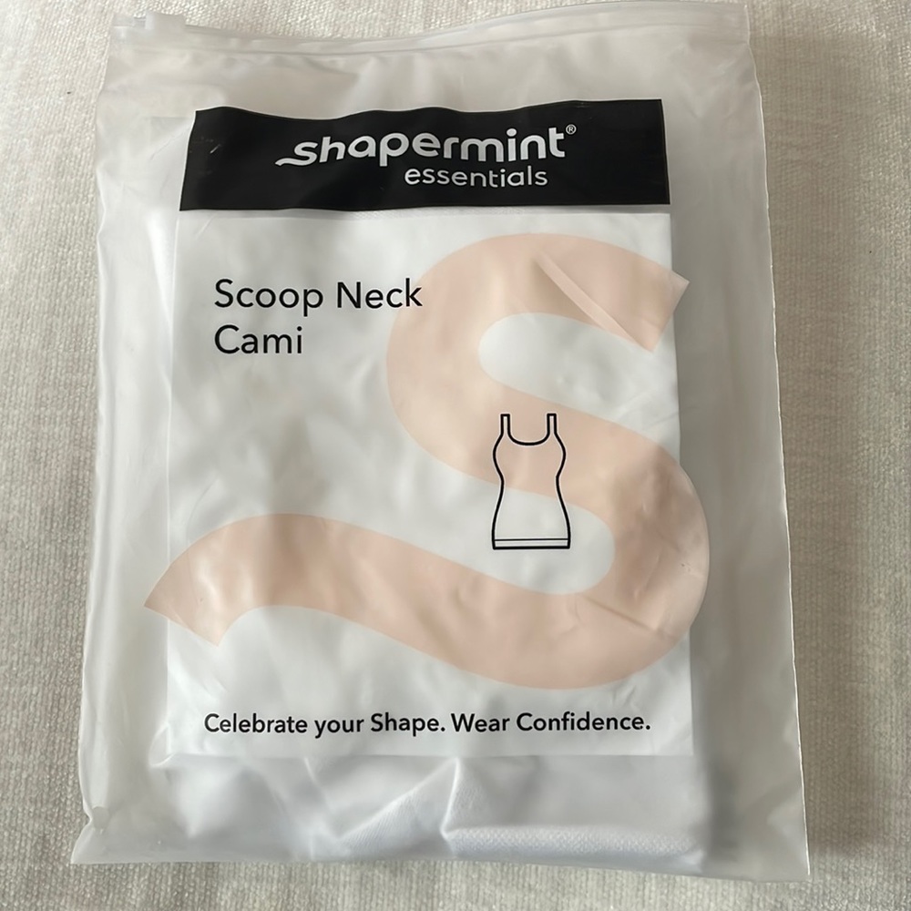 Shapermint Essentials All Day Every Day Scoop Neck Cami White Nwt in packaging